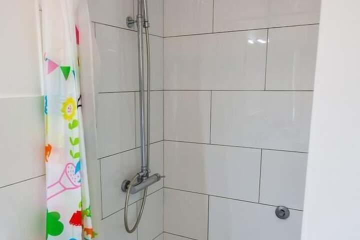 Room 173 of 180