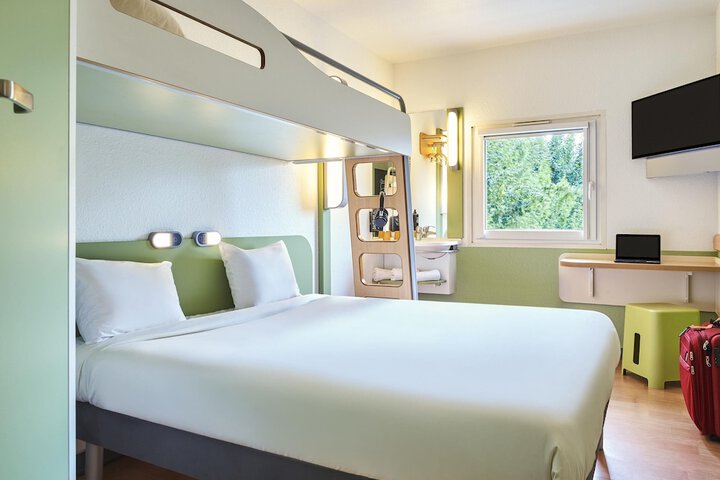 Room 13 of 41