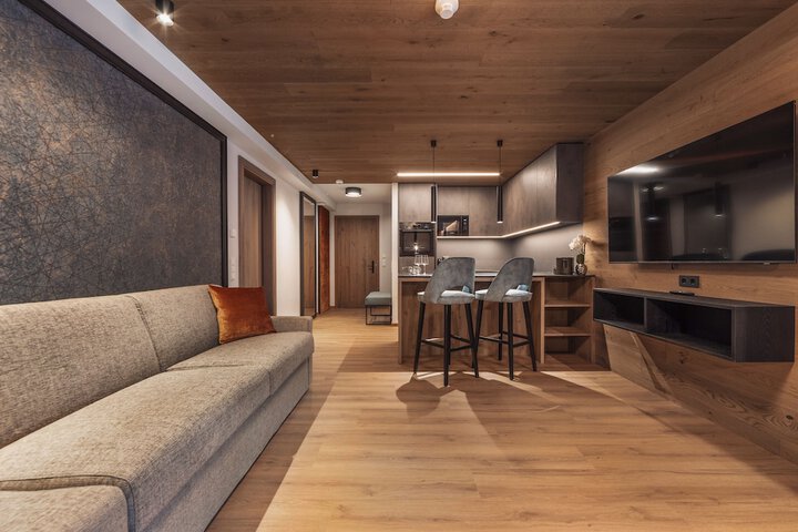 Room 2 of 26