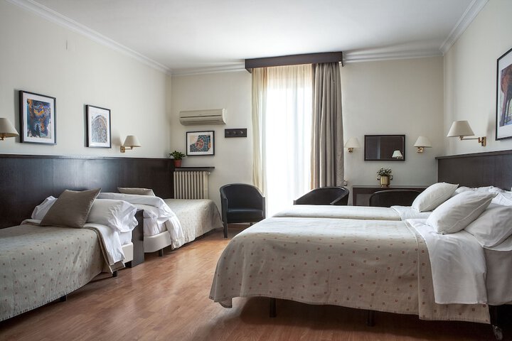 Room 22 of 53