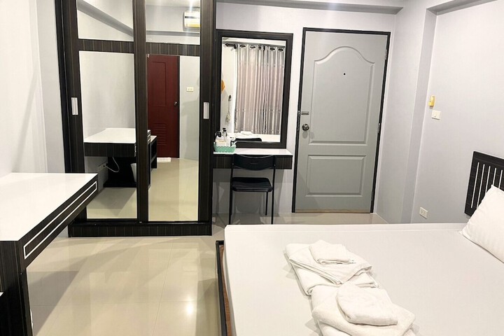 Room 29 of 50