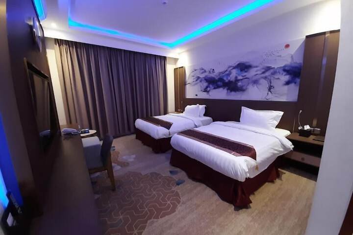 Room 21 of 65