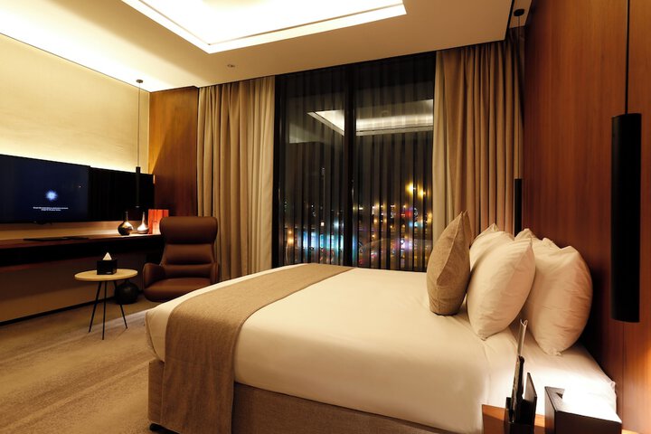 Room 7 of 49