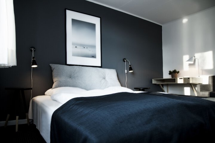 Room 6 of 15