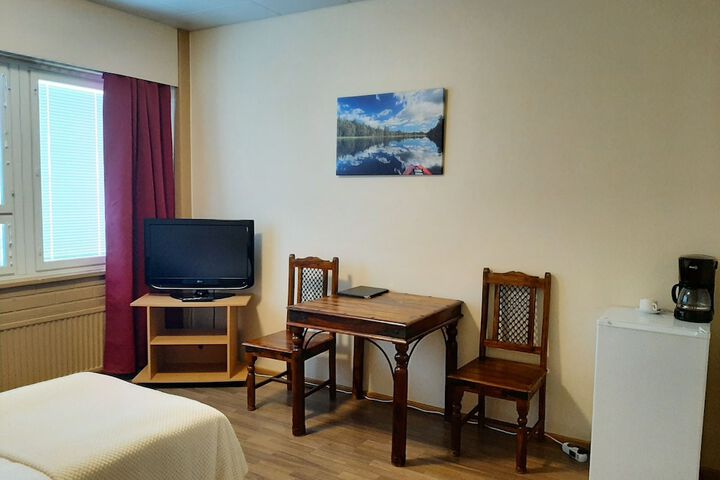 Room 7 of 37