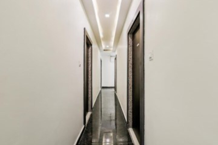 OYO 47995 Hotel Prince