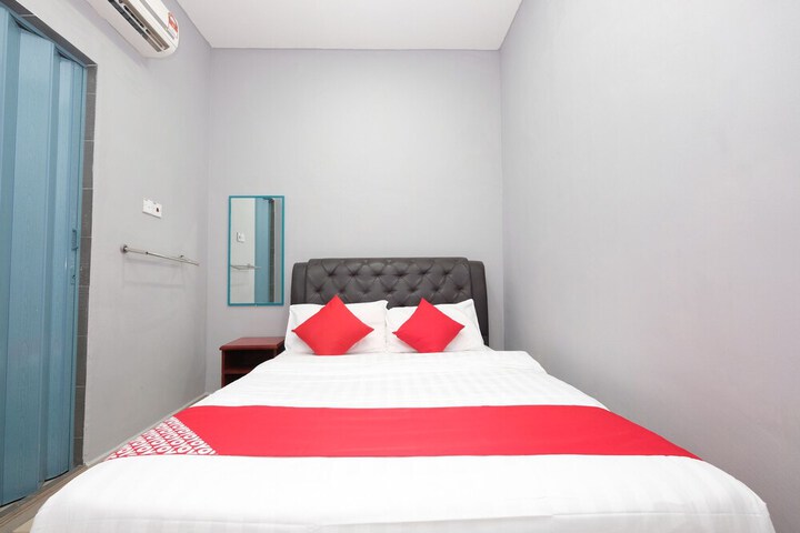 Room 35 of 43