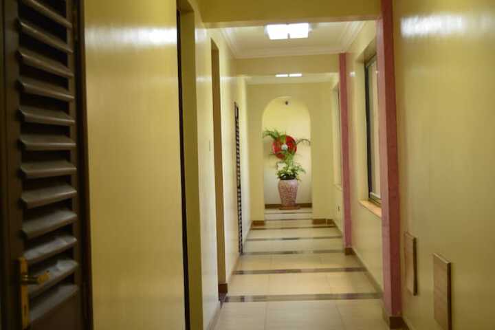 Ballroom/Hall 16 of 24
