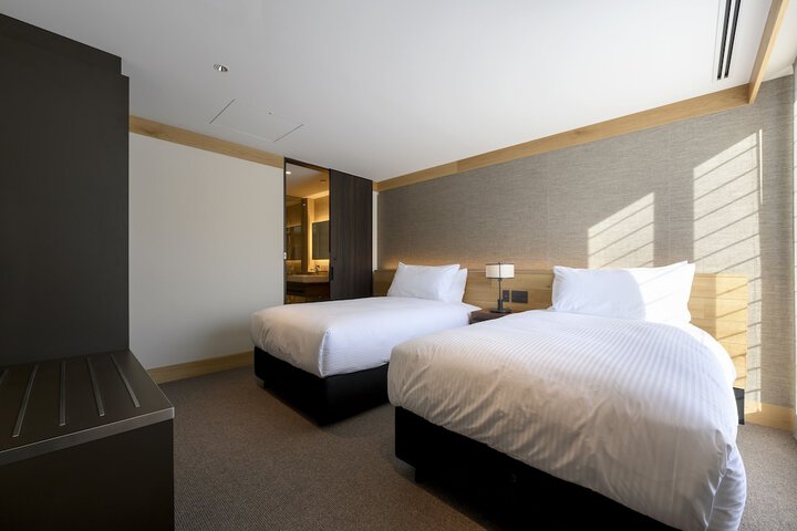 Room 22 of 122