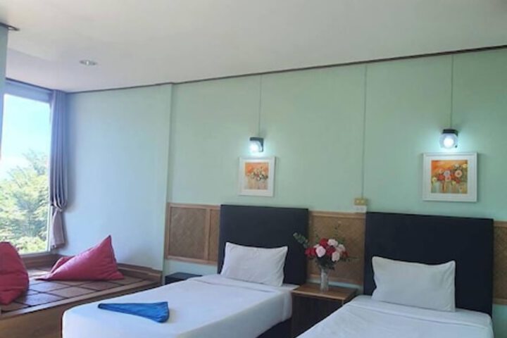 Room 61 of 148
