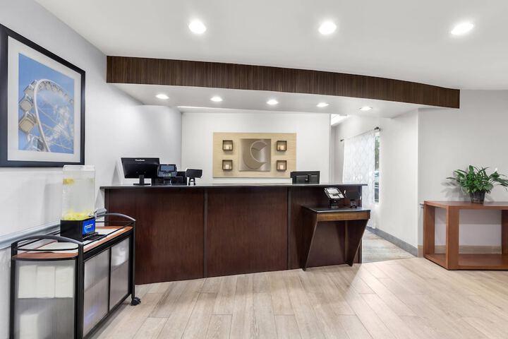 Hotel Lobby