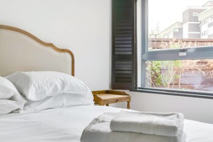 Room 9 of 22