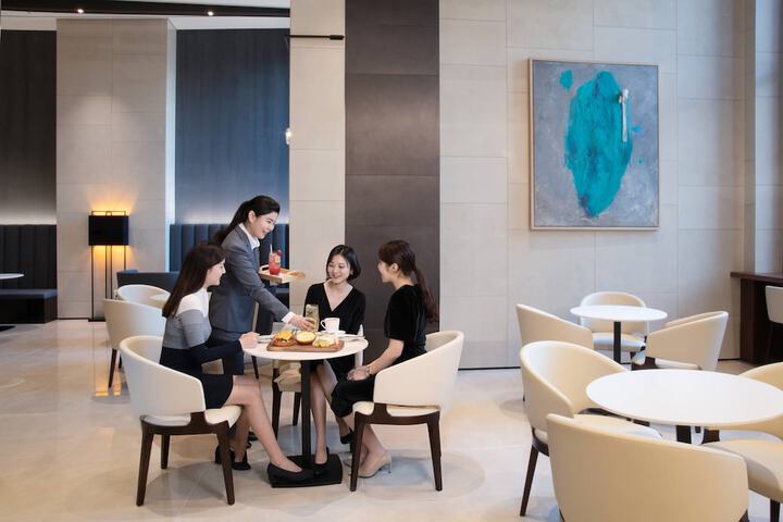 Dining 53 of 74