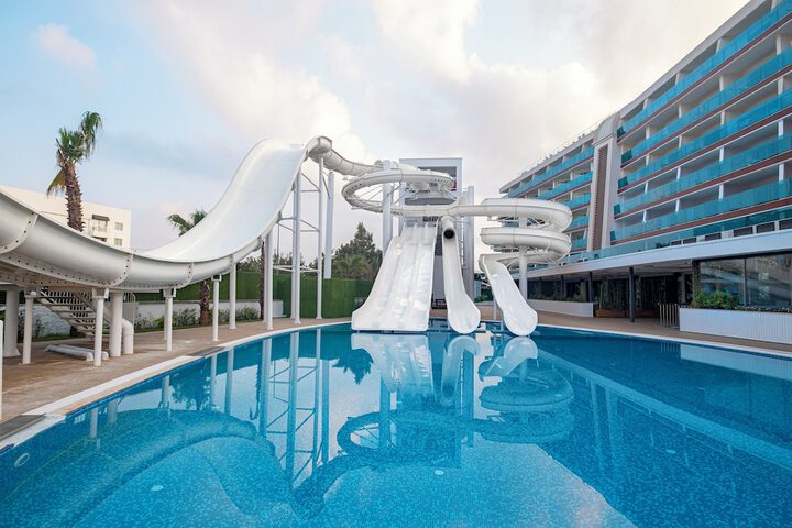 Pool 48 of 152