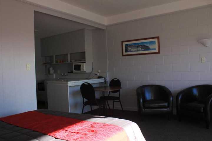 Room 14 of 36