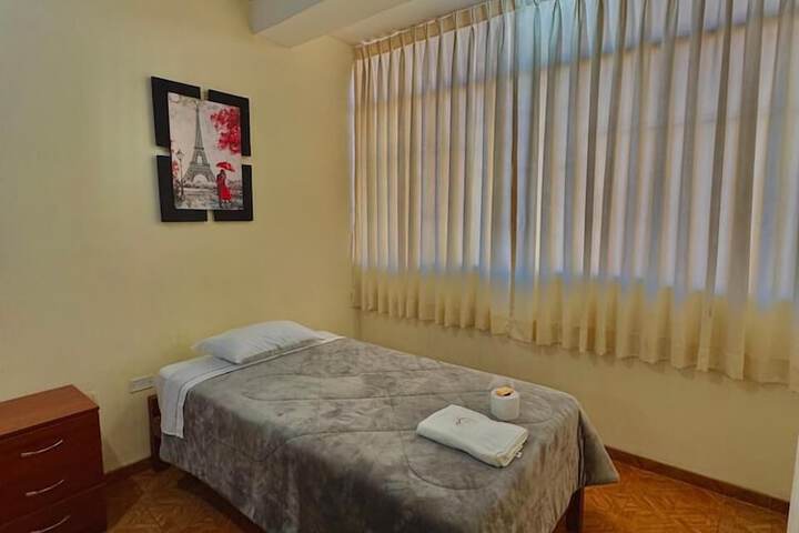 Room 9 of 19