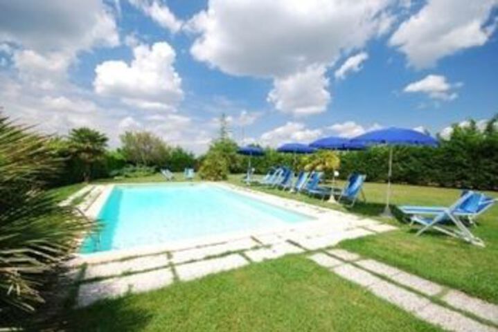 Pool 17 of 18
