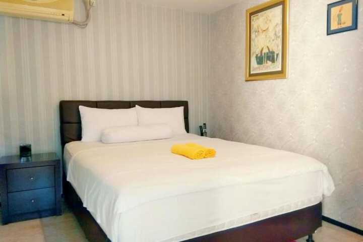 Room 18 of 34