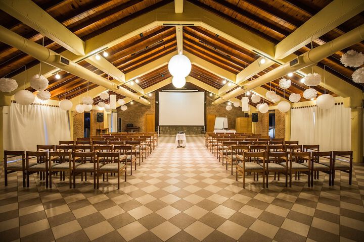 Ballroom/Hall 108 of 128