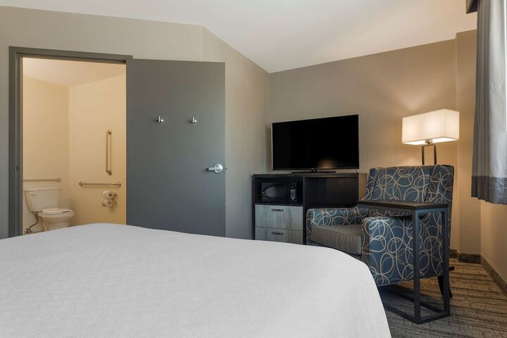 Room 15 of 63