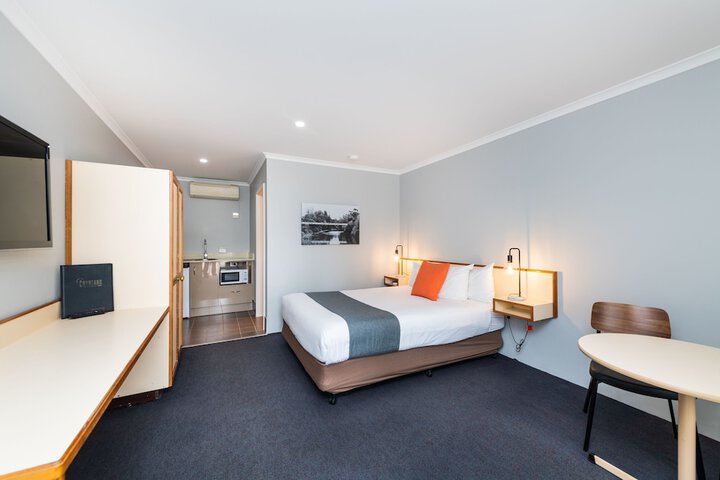 Room 20 of 105