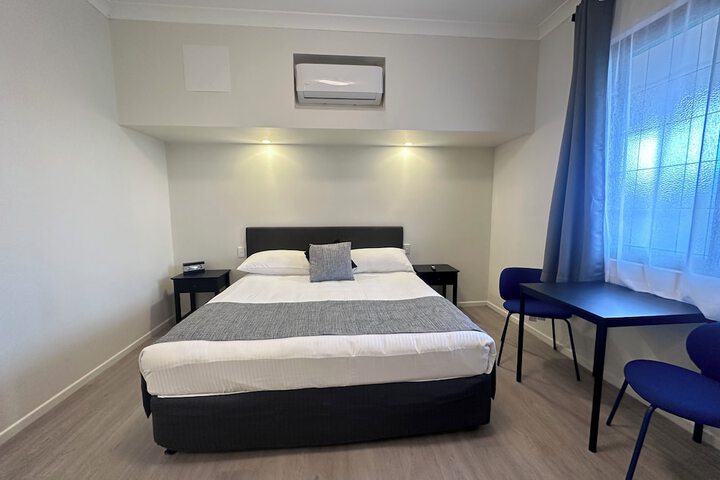 Room 16 of 51