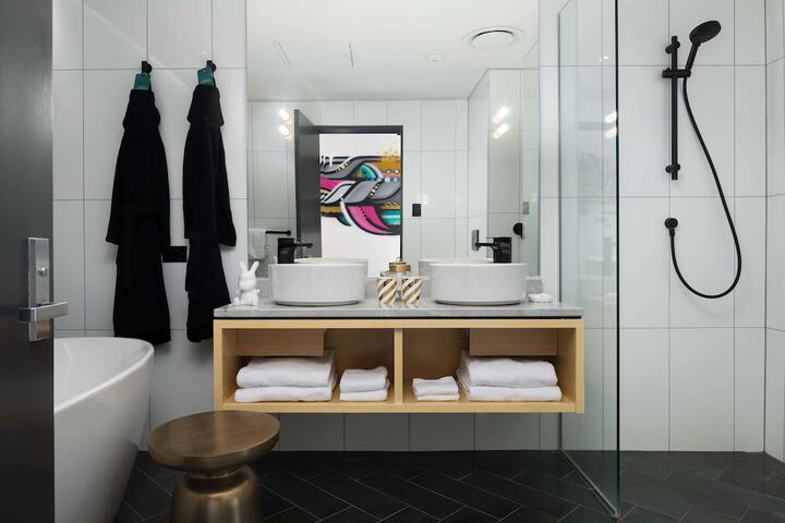 Room 40 of 60
