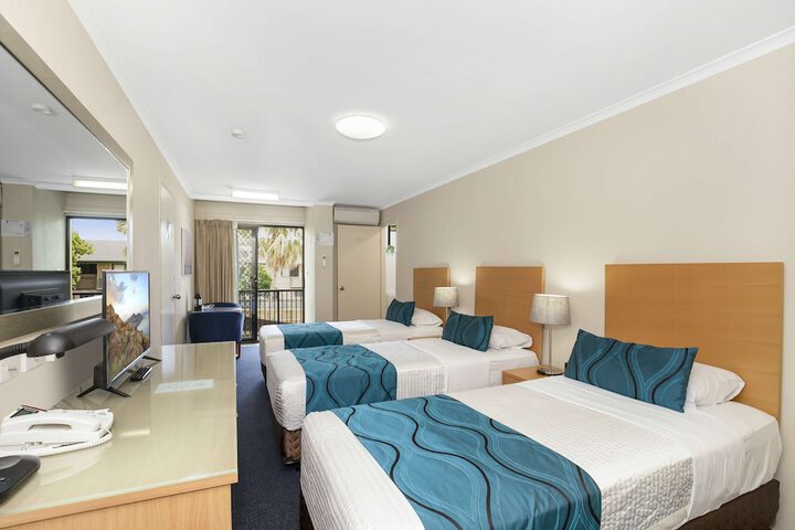 Room 28 of 60