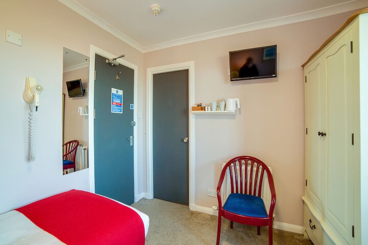 Room 26 of 76