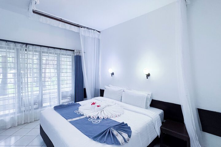 Room 15 of 103