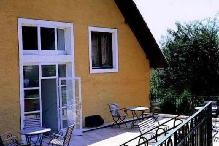 Hotel Panzió 100