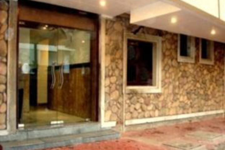 Le Park Residence