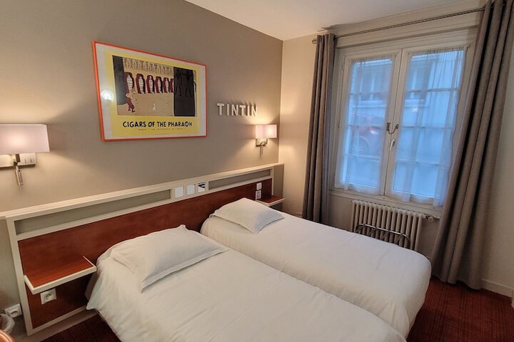 Room 3 of 46