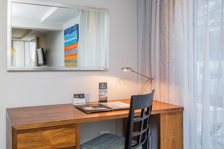 Room 27 of 112