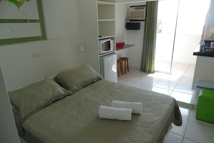 Room 3 of 113
