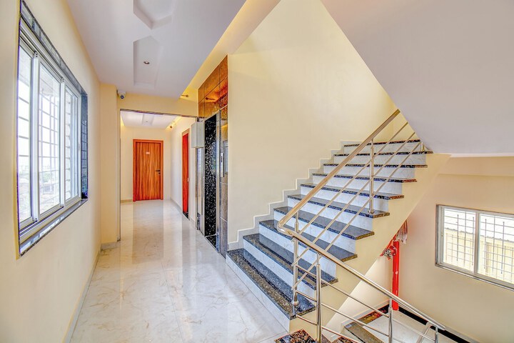 Fabhotel Ayodhya