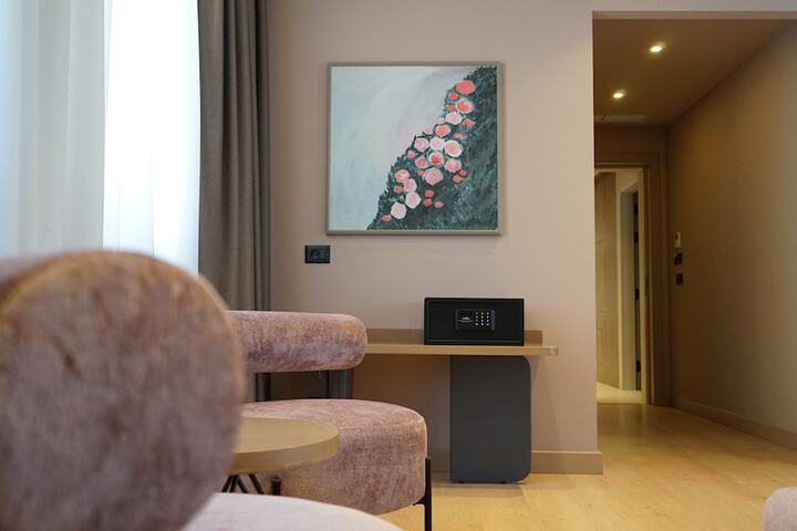 Room 12 of 41