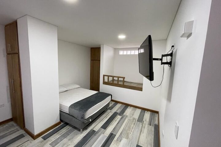 Room 2 of 19