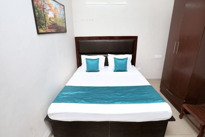 Room 7 of 20