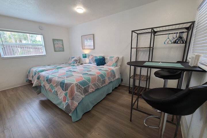 Room 42 of 166