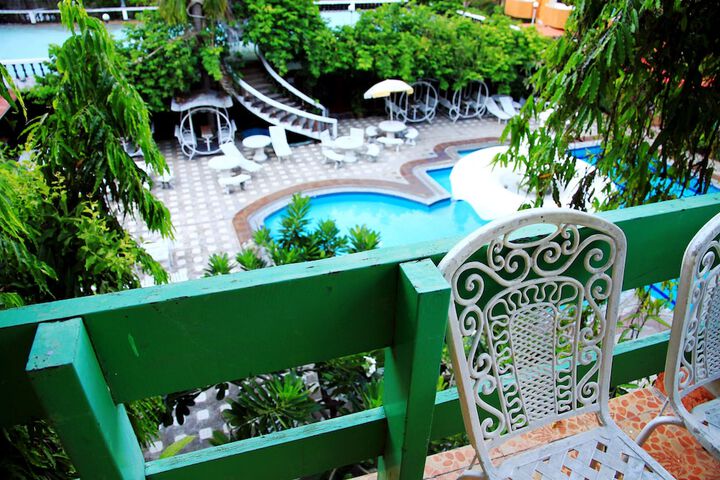 Terrace/Patio 36 of 66