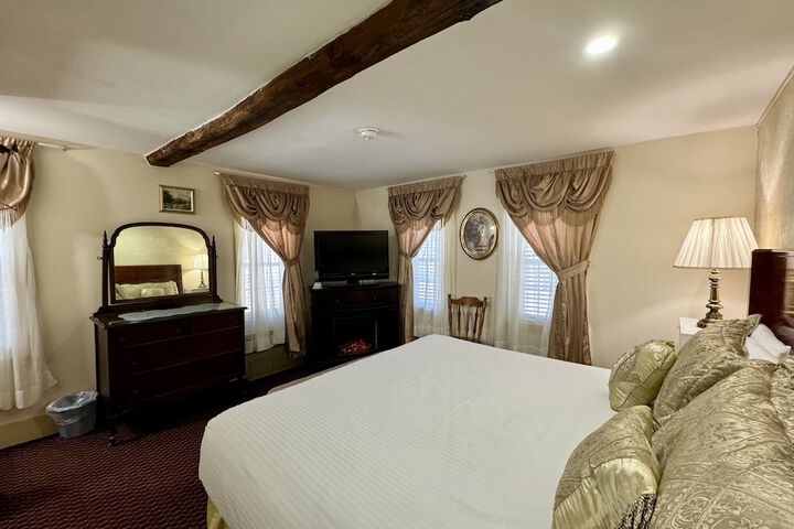 Room 10 of 73