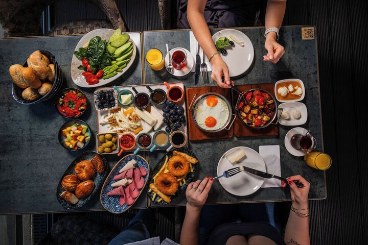 Dining 74 of 94