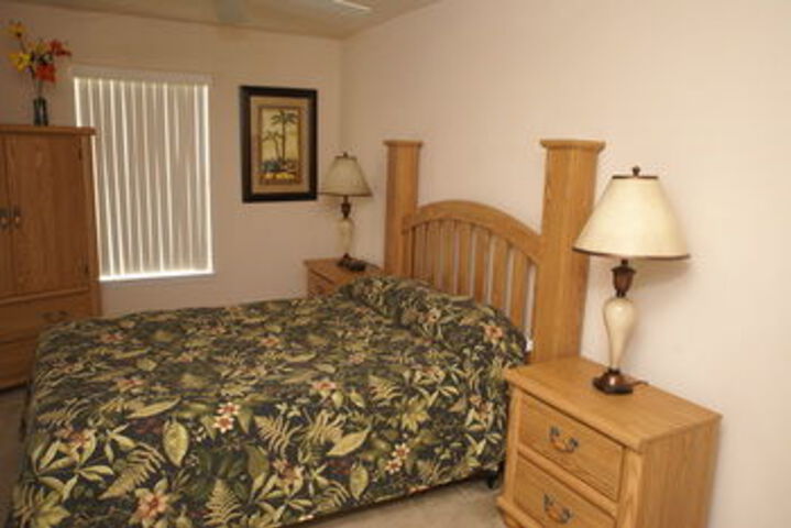 Room 12 of 36