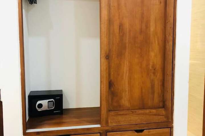 Room 16 of 51