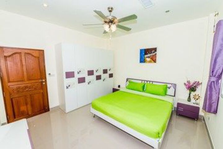 Room 17 of 53