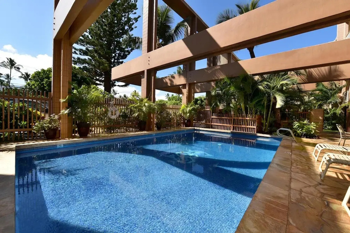 Pool 14 of 30