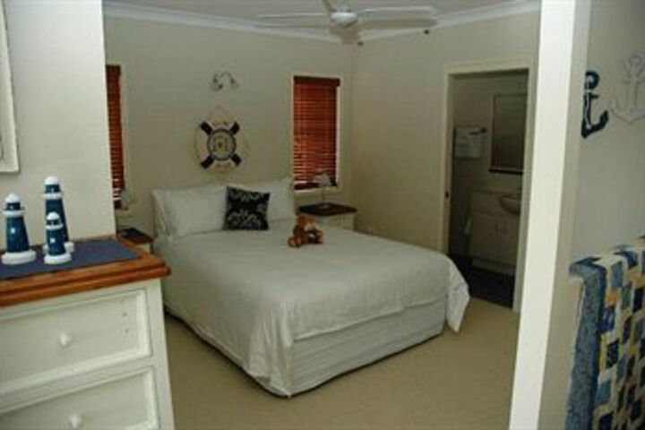 Room 5 of 15