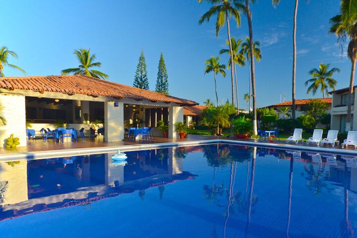 Pools & Facilities