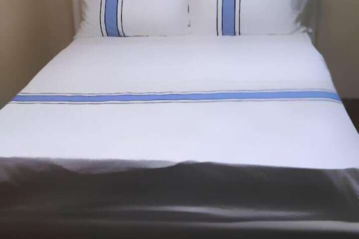 Room 4 of 22